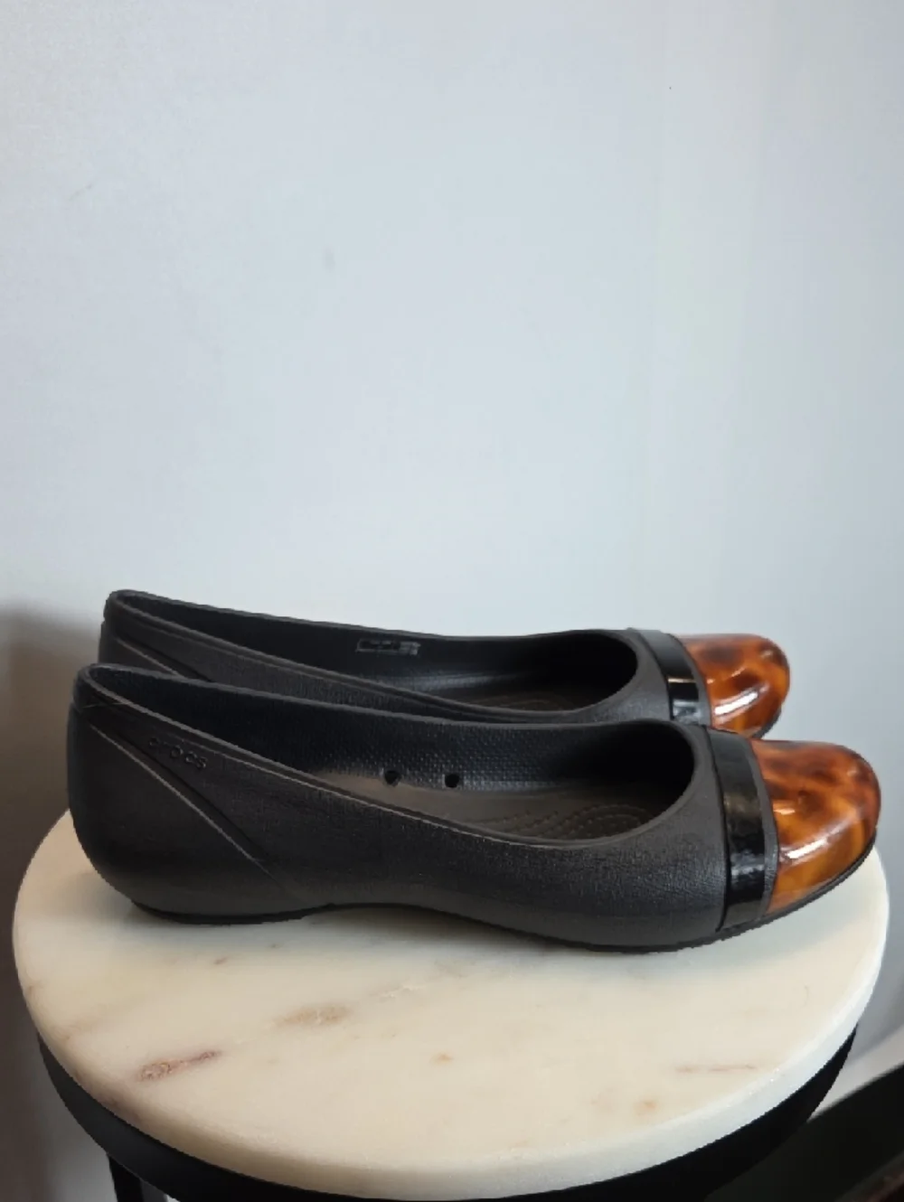 Women’s Black Ballet Flats with Tortoiseshell Cap Toe Size 9 - Picture 3 of 8